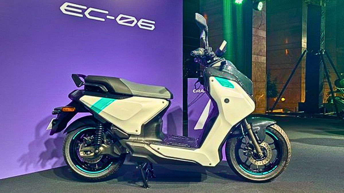 Yamaha EC-06 Review: Price, Specs, Range, and Features of India's New Electric Scooter.